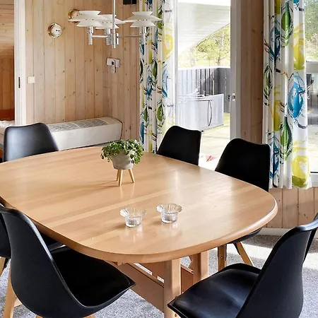 6 Person In Jerup-by Traum * Jerup