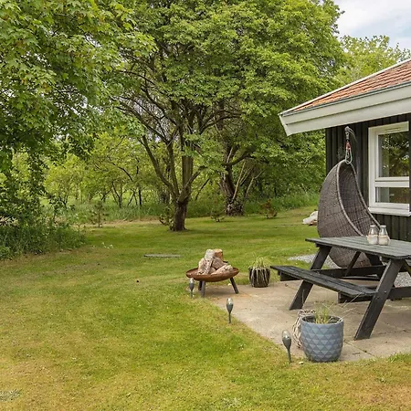 6 Person In Jerup-by Traum * Jerup