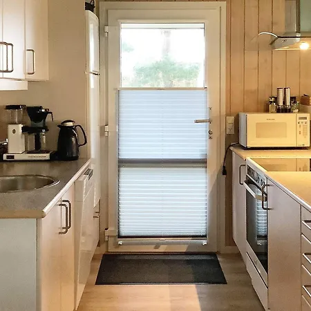 6 Person In Jerup-by Traum