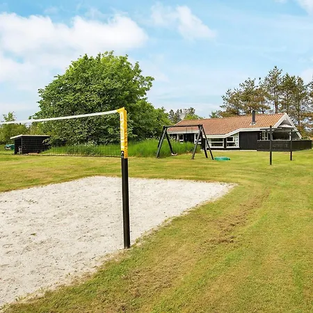 6 Person In Jerup-by Traum *