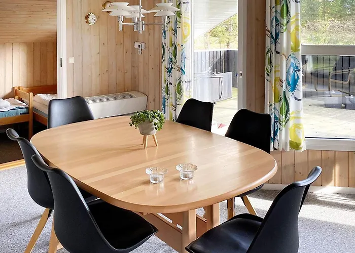 6 Person In Jerup-by Traum * Jerup